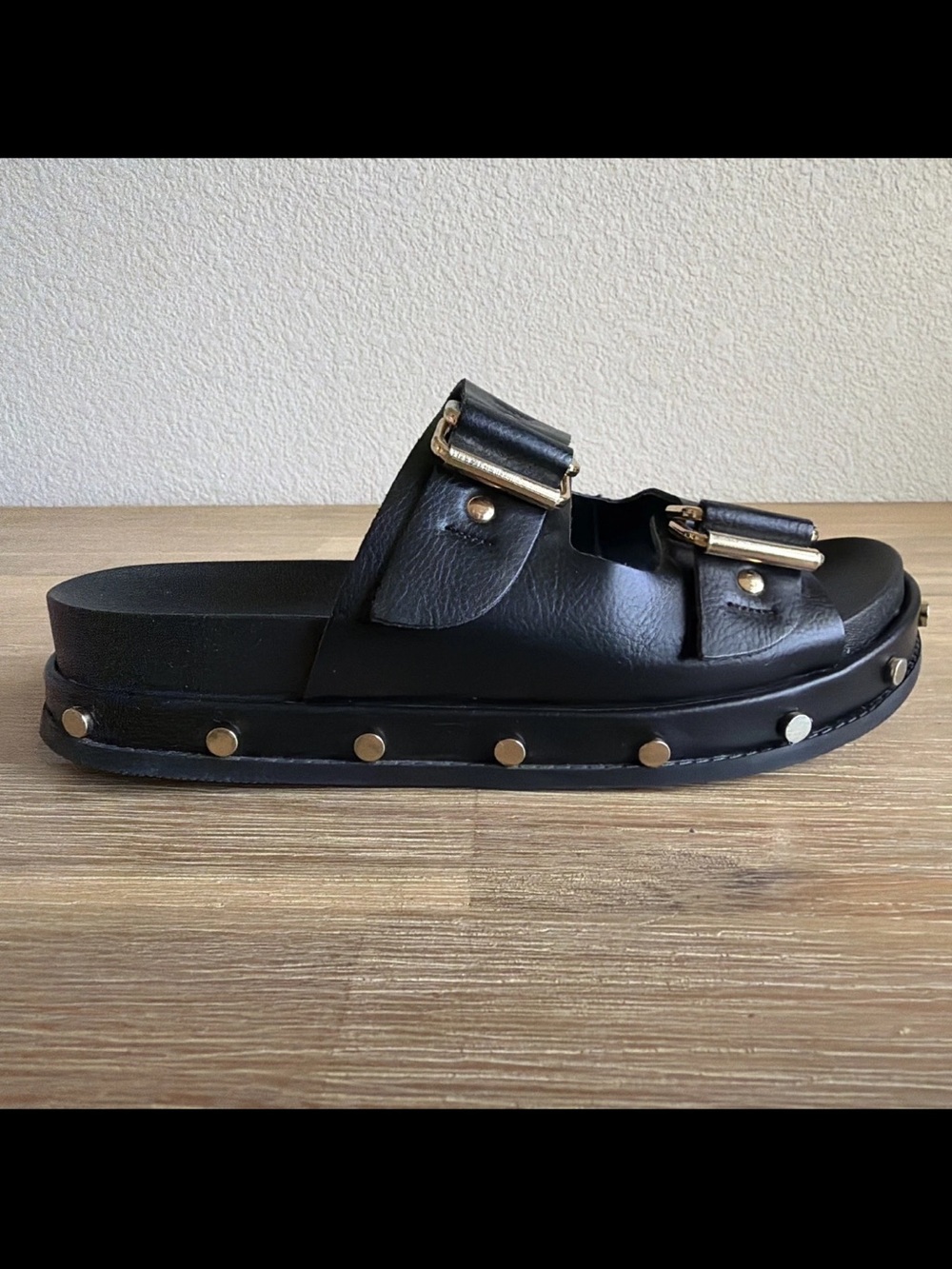 BCBG Platform Sandals  Generation Bamba Women's Size 9.5 Black with Gold Studs - Picture 4 of 12